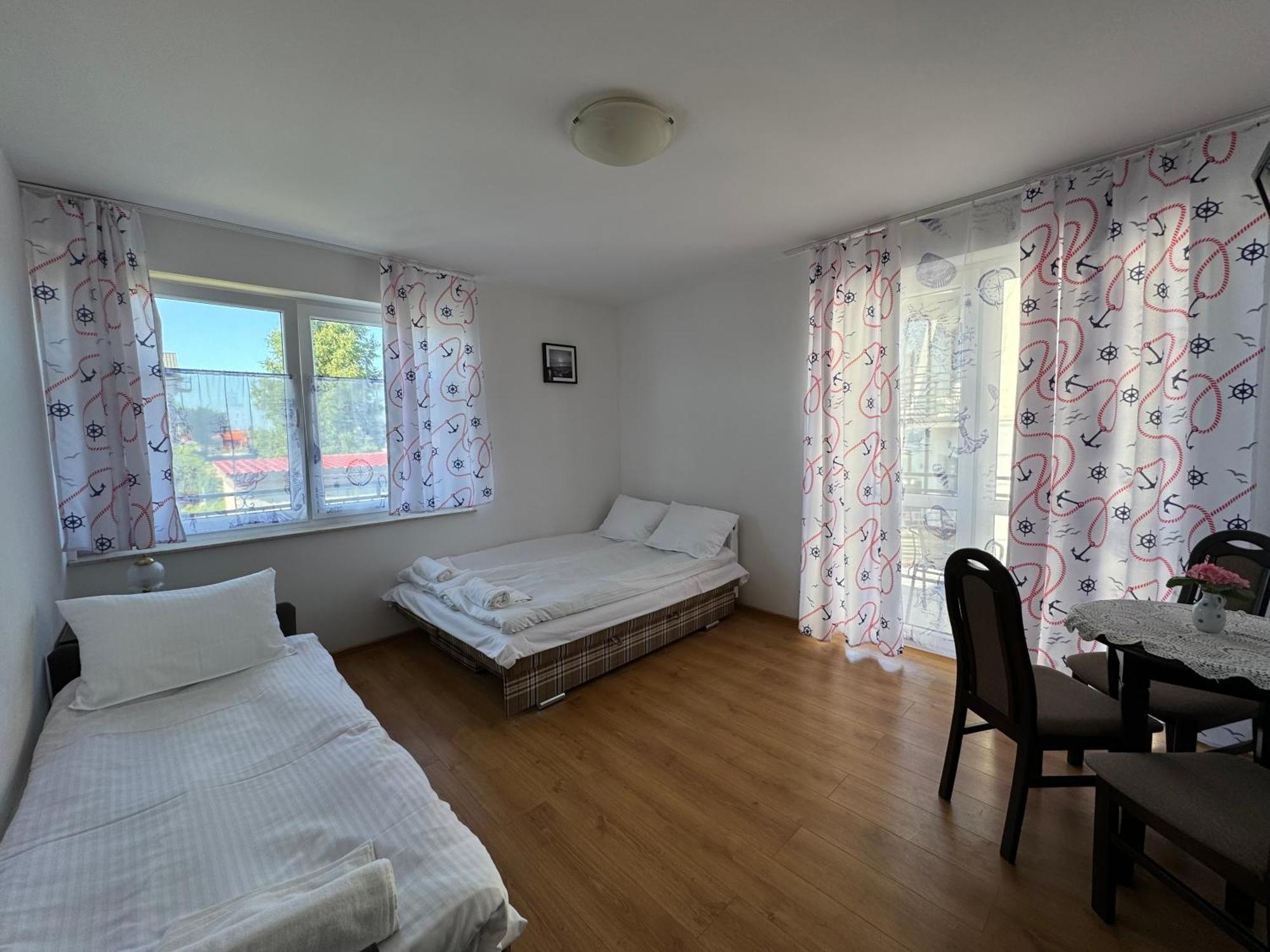 Sloneczny Brzeg Hotel Jarosławiec Exterior foto