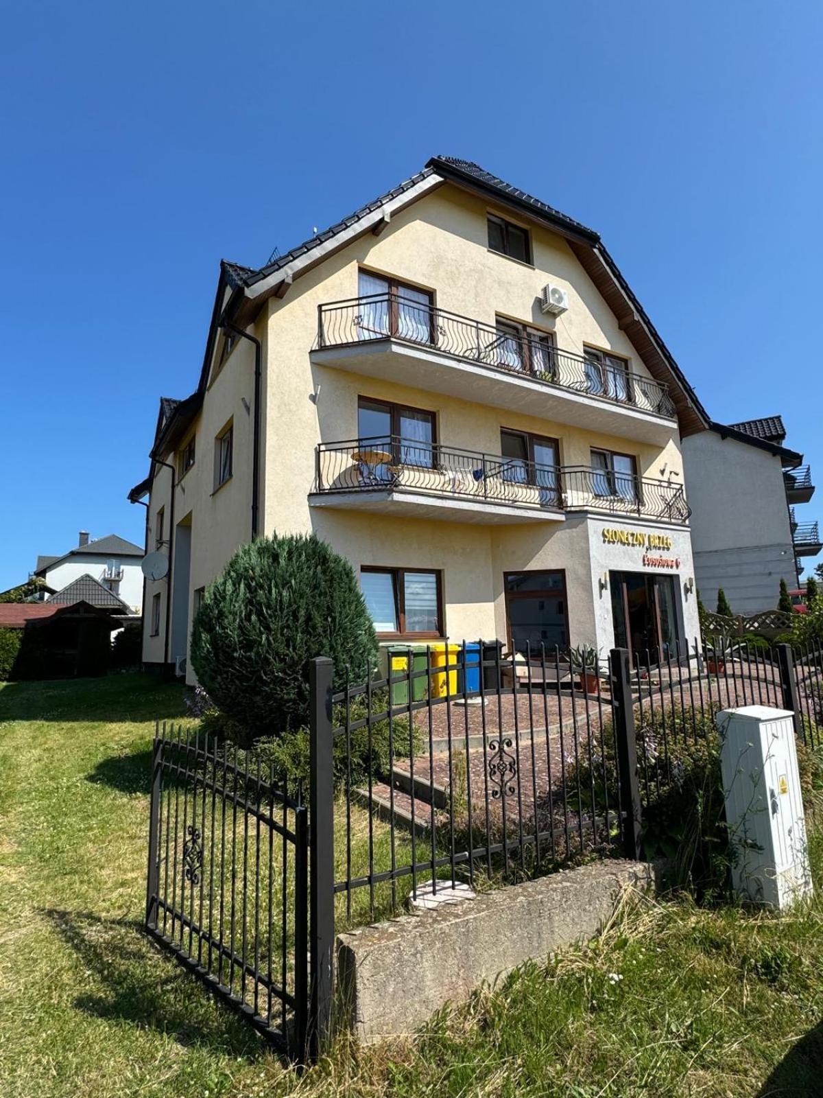 Sloneczny Brzeg Hotel Jarosławiec Exterior foto